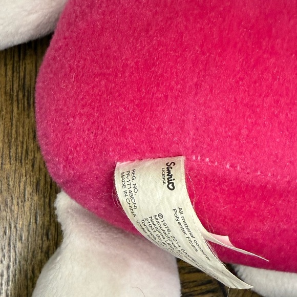 Hello Kitty Plush Pillow - Picture 3 of 3